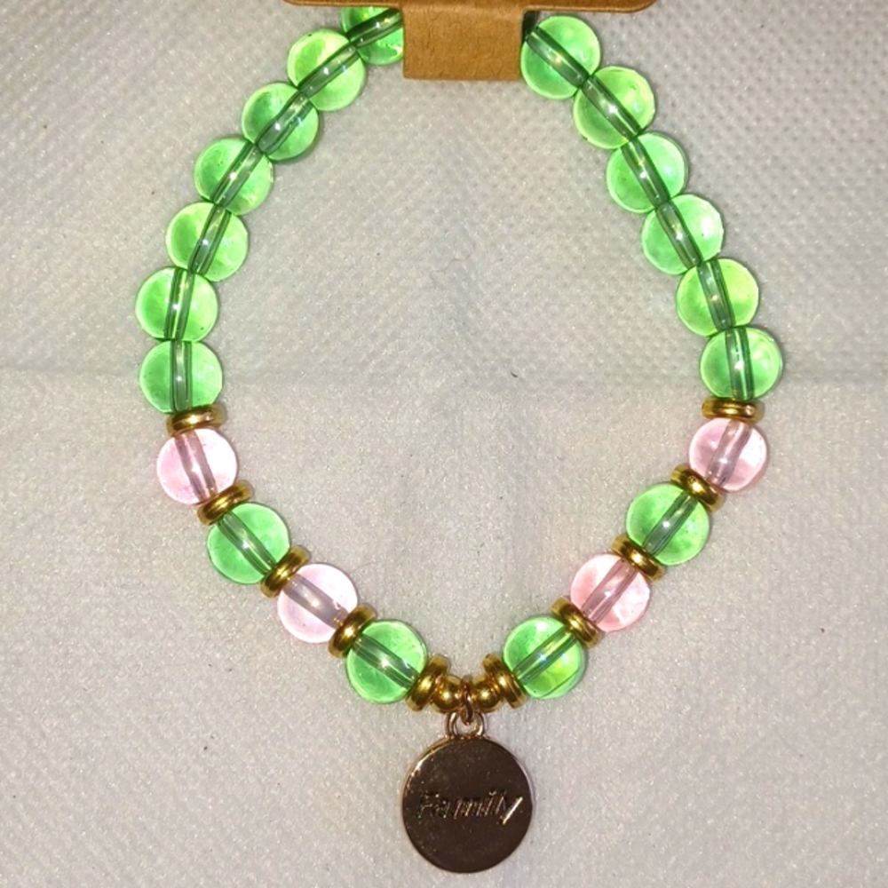 Green and pink glass bead bracelet